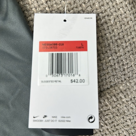 NWT, men’s Nike dry-fit tee, UPF 40+, size L, color: gray - Picture 3 of 4